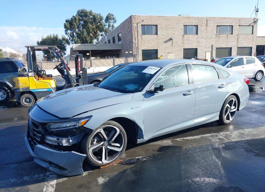 Photo 2 of 2022 Honda Accord HYBRID SPORT (VIN 1HGCV3F27NA037946)