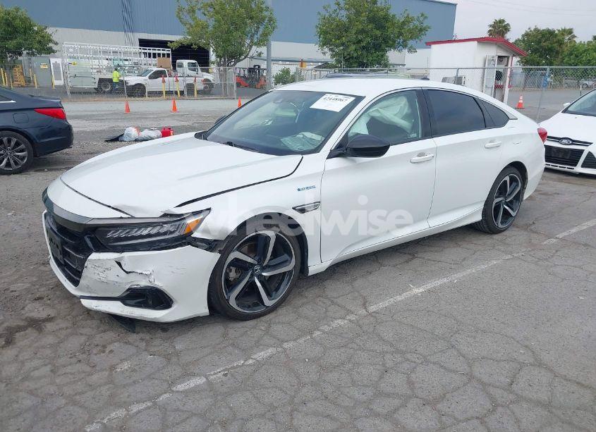 Photo 2 of 2022 Honda Accord HYBRID SPORT (VIN 1HGCV3F27NA038904)