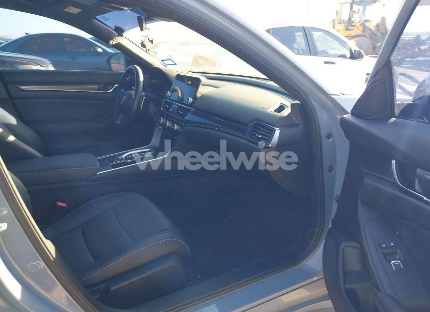 Photo 5 of 2022 Honda Accord HYBRID SPORT (VIN 1HGCV3F27NA046159)