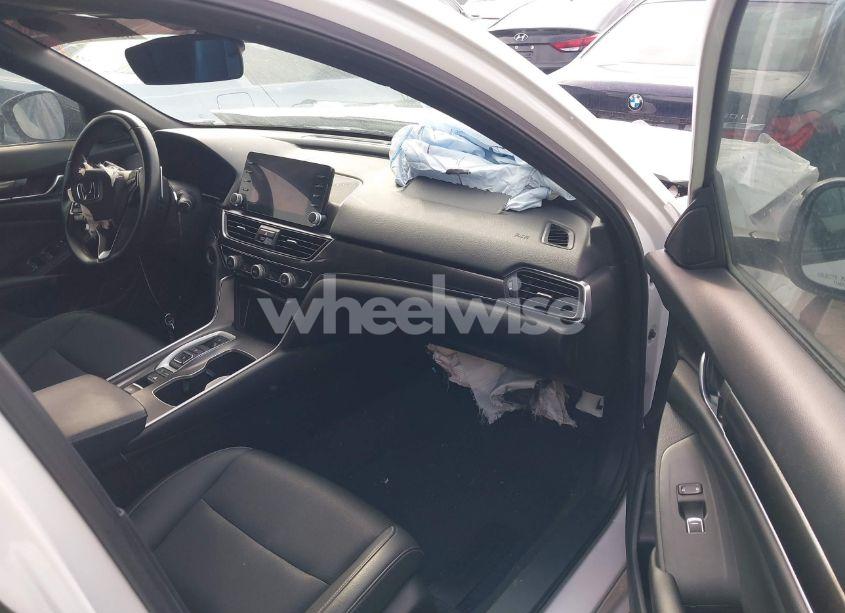 Photo 5 of 2022 Honda Accord HYBRID SPORT (VIN 1HGCV3F29NA010621)