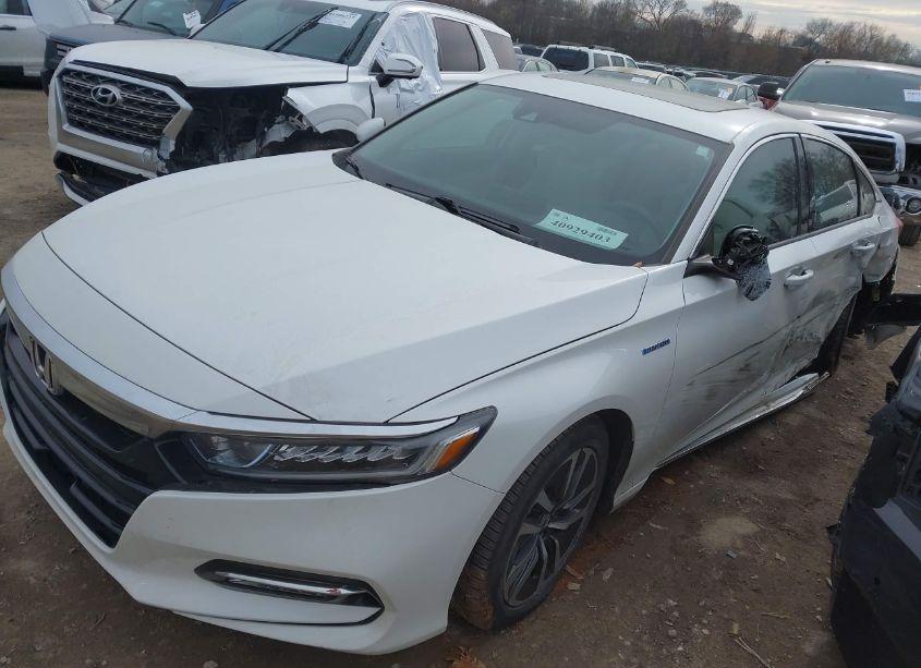 Photo 2 of 2019 Honda Accord HYBRID EX (VIN 1HGCV3F40KA013887)