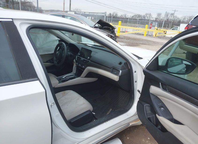Photo 5 of 2019 Honda Accord HYBRID EX (VIN 1HGCV3F40KA013887)