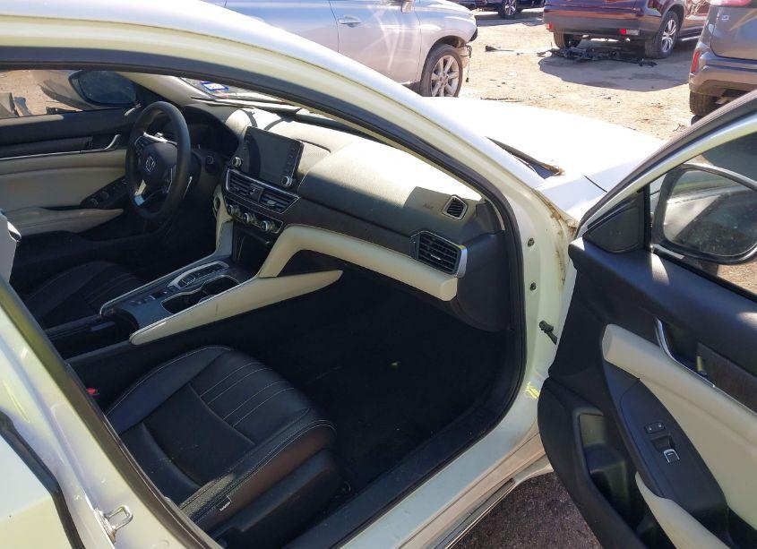 Photo 5 of 2018 Honda Accord HYBRID EX (VIN 1HGCV3F41JA001729)