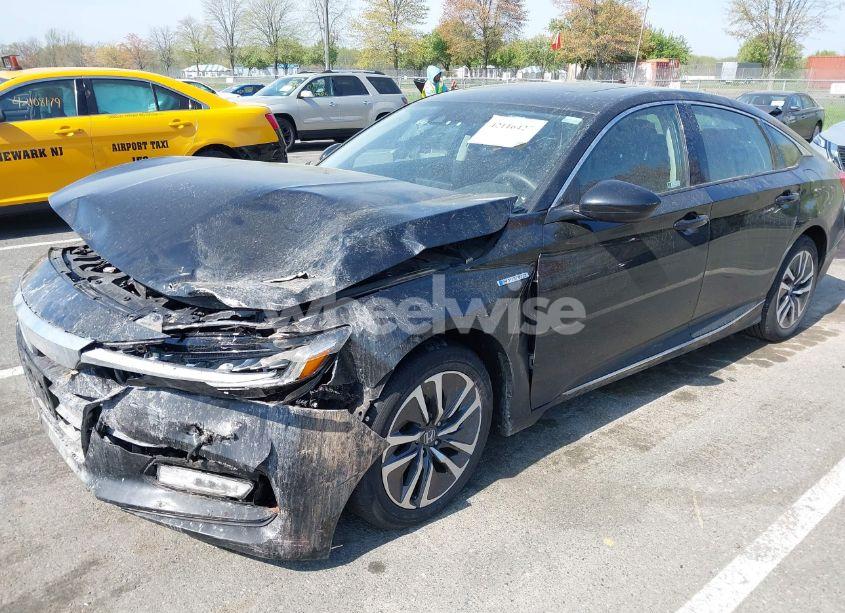 Photo 2 of 2020 Honda Accord HYBRID EX (VIN 1HGCV3F44LA004031)