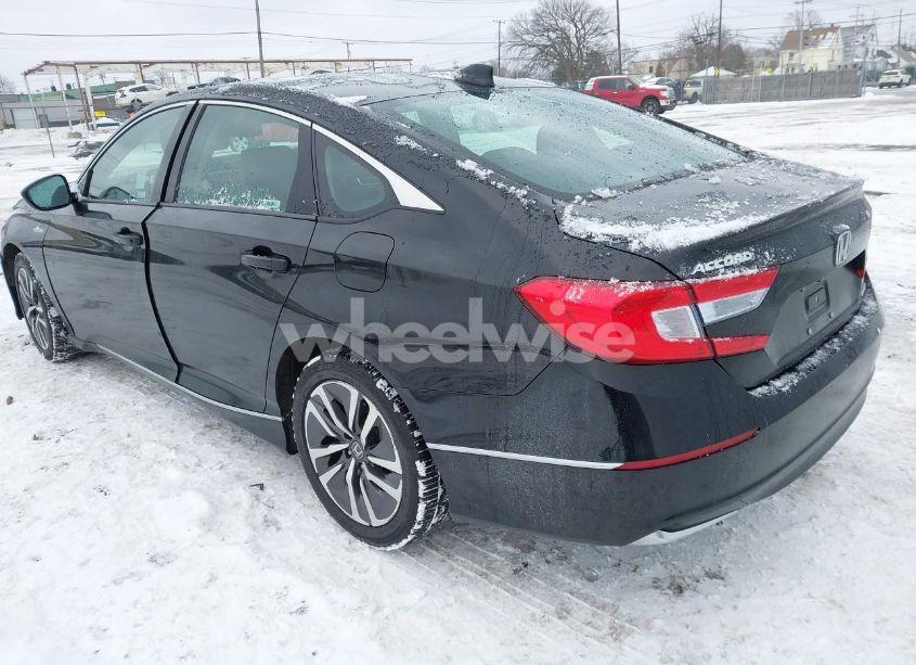 Photo 3 of 2018 Honda Accord HYBRID EX (VIN 1HGCV3F46JA014542)