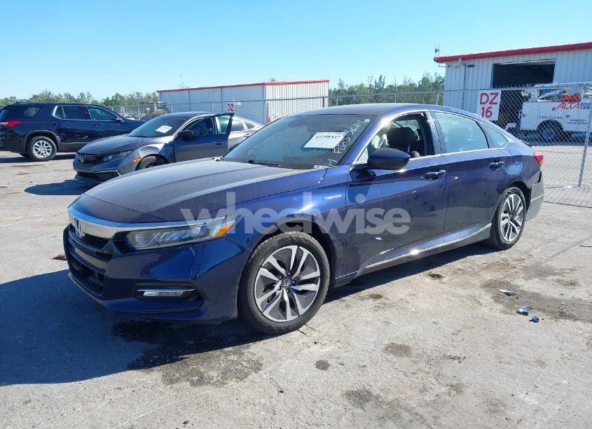 Photo 2 of 2019 Honda Accord HYBRID EX (VIN 1HGCV3F46KA003624)