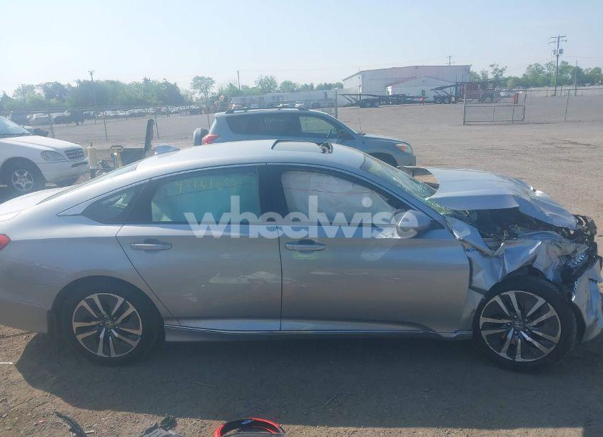 Photo 13 of 2019 Honda Accord HYBRID EX (VIN 1HGCV3F48KA008906)