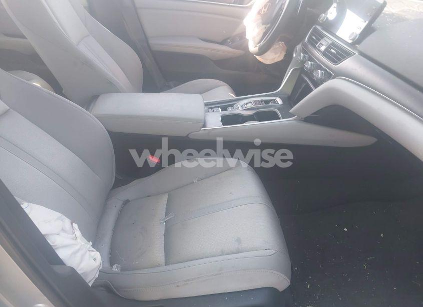 Photo 5 of 2019 Honda Accord HYBRID EX (VIN 1HGCV3F48KA008906)