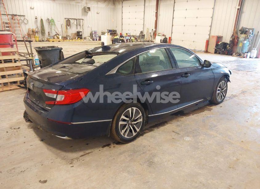 Photo 4 of 2018 Honda Accord HYBRID EX (VIN 1HGCV3F49JA008640)