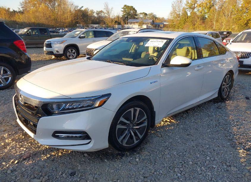 Photo 2 of 2018 Honda Accord HYBRID EX-L (VIN 1HGCV3F51JA015526)