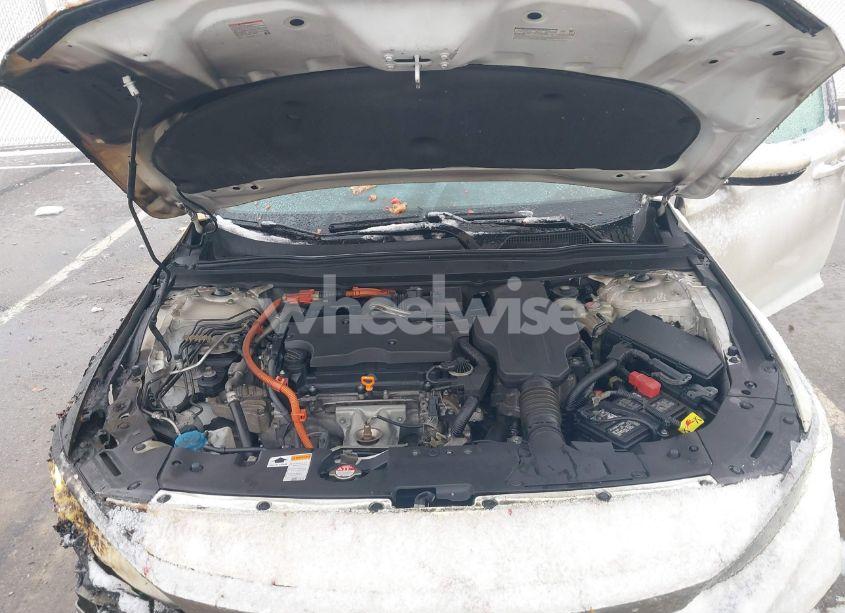 Photo 10 of 2022 Honda Accord HYBRID EX-L (VIN 1HGCV3F51NA012941)