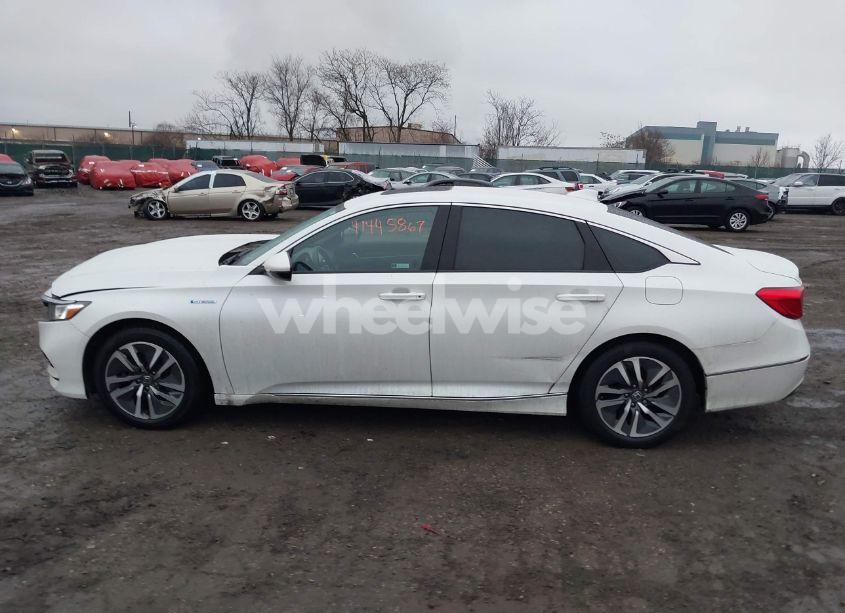 Photo 14 of 2018 Honda Accord HYBRID EX-L (VIN 1HGCV3F52JA015454)
