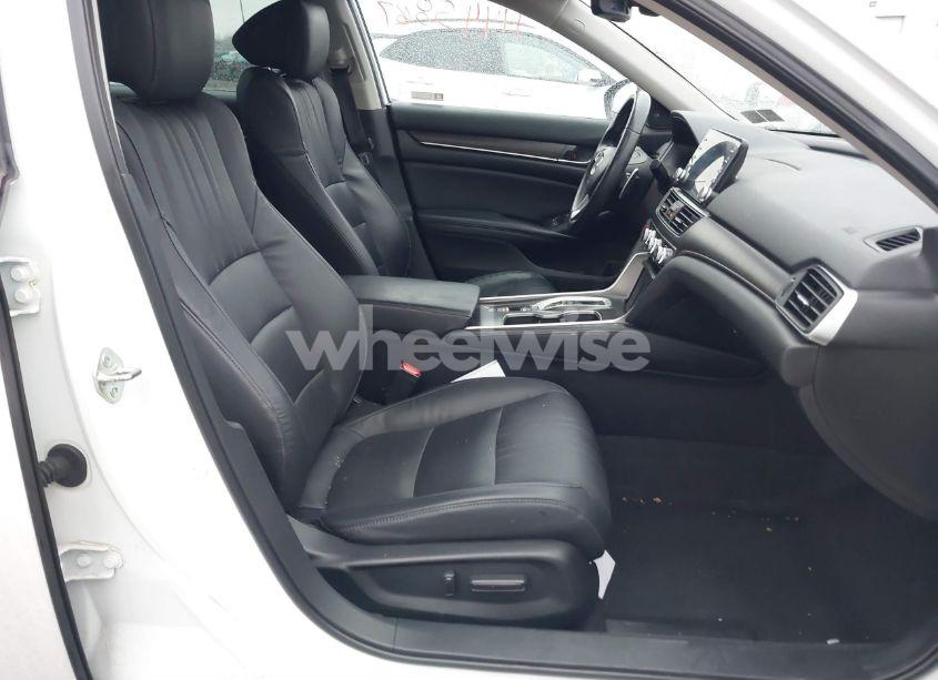 Photo 5 of 2018 Honda Accord HYBRID EX-L (VIN 1HGCV3F52JA015454)