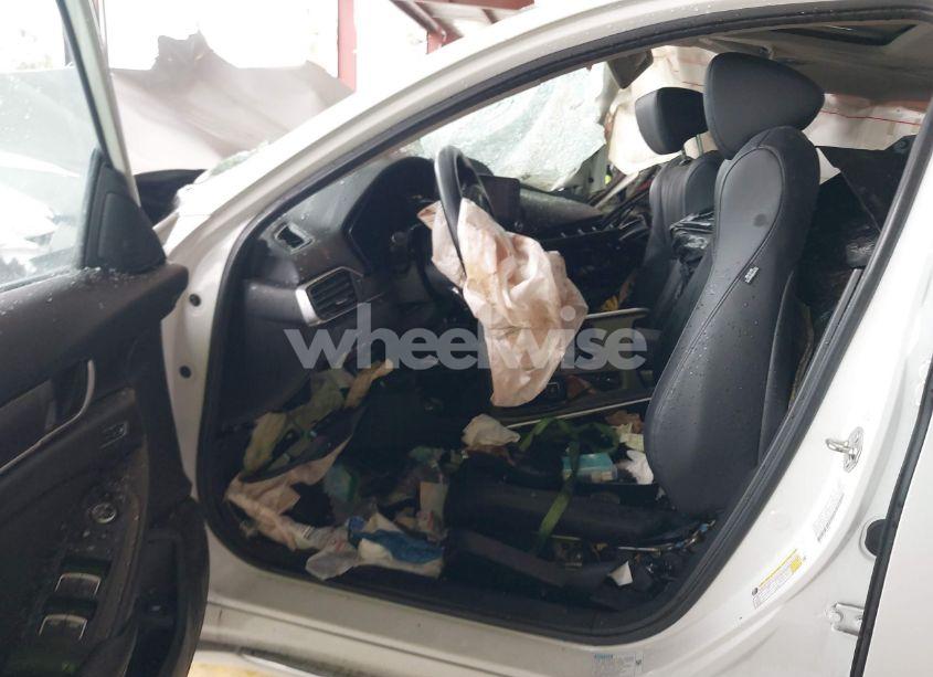 Photo 5 of 2020 Honda Accord (VIN 1HGCV3F53LA010718)