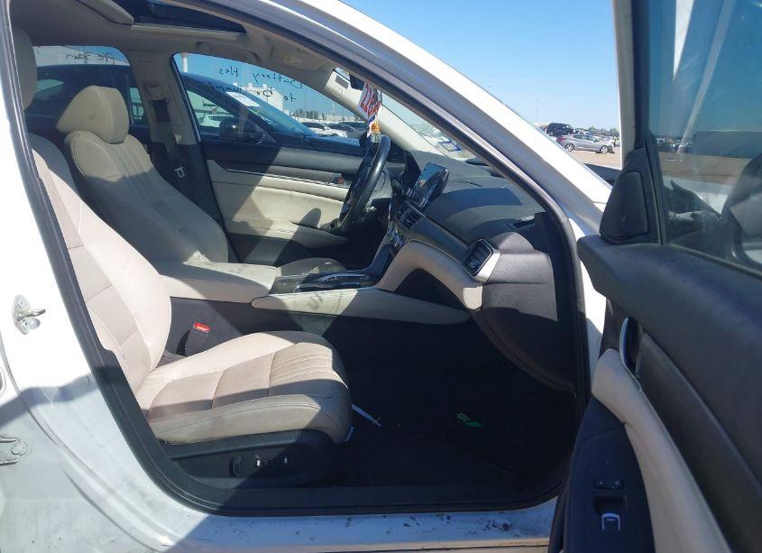 Photo 5 of 2018 Honda Accord HYBRID EX-L (VIN 1HGCV3F55JA011902)