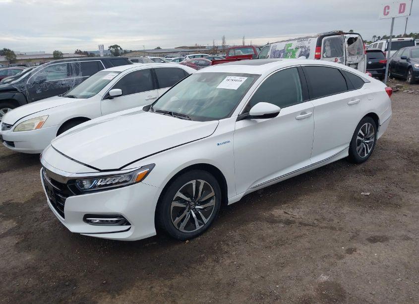 Photo 2 of 2020 Honda Accord HYBRID EX-L (VIN 1HGCV3F57LA011967)