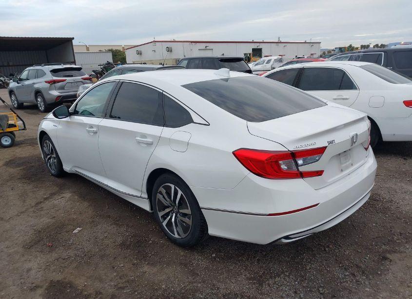 Photo 3 of 2020 Honda Accord HYBRID EX-L (VIN 1HGCV3F57LA011967)
