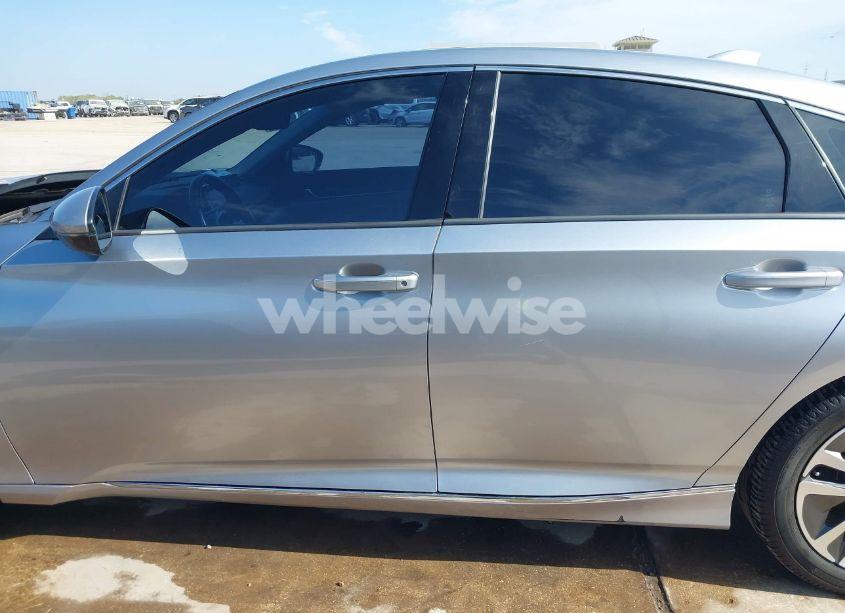 Photo 14 of 2020 Honda Accord HYBRID EX-L (VIN 1HGCV3F58LA001335)