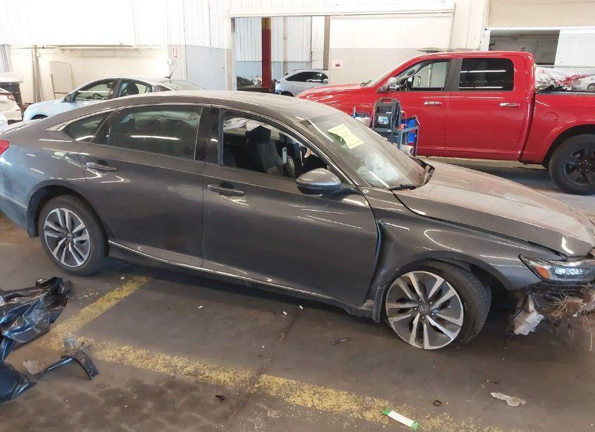 Photo 14 of 2018 Honda Accord HYBRID EX-L (VIN 1HGCV3F59JA000207)