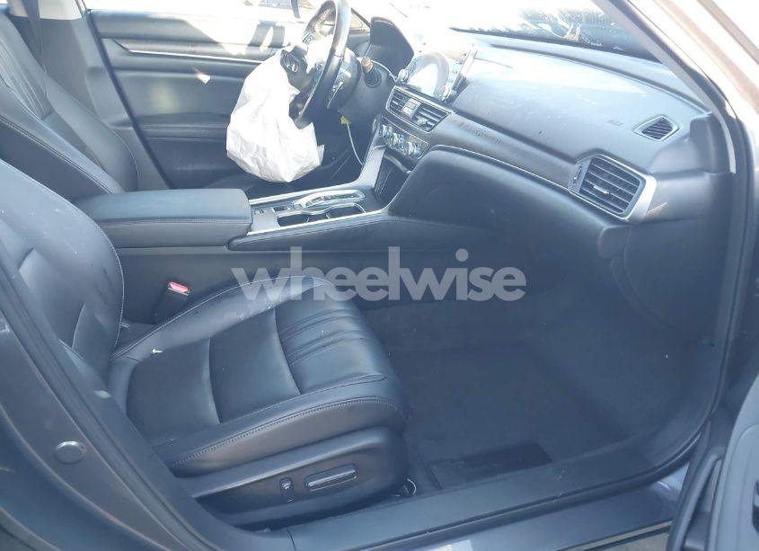 Photo 5 of 2022 Honda Accord HYBRID EX-L (VIN 1HGCV3F59NA002500)