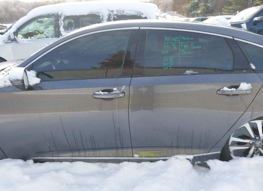 Photo 14 of 2018 Honda Accord HYBRID EX-L (VIN 1HGCV3F5XJA004945)