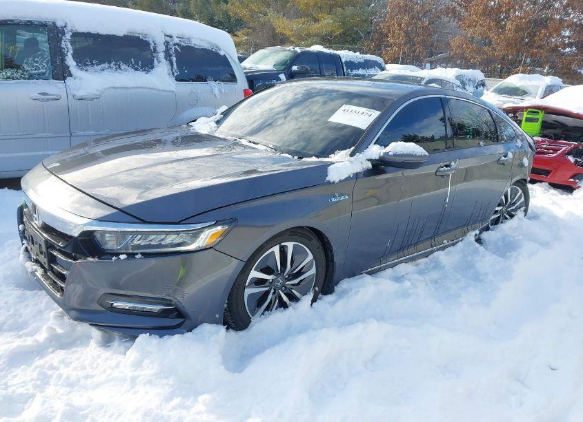 Photo 2 of 2018 Honda Accord HYBRID EX-L (VIN 1HGCV3F5XJA004945)