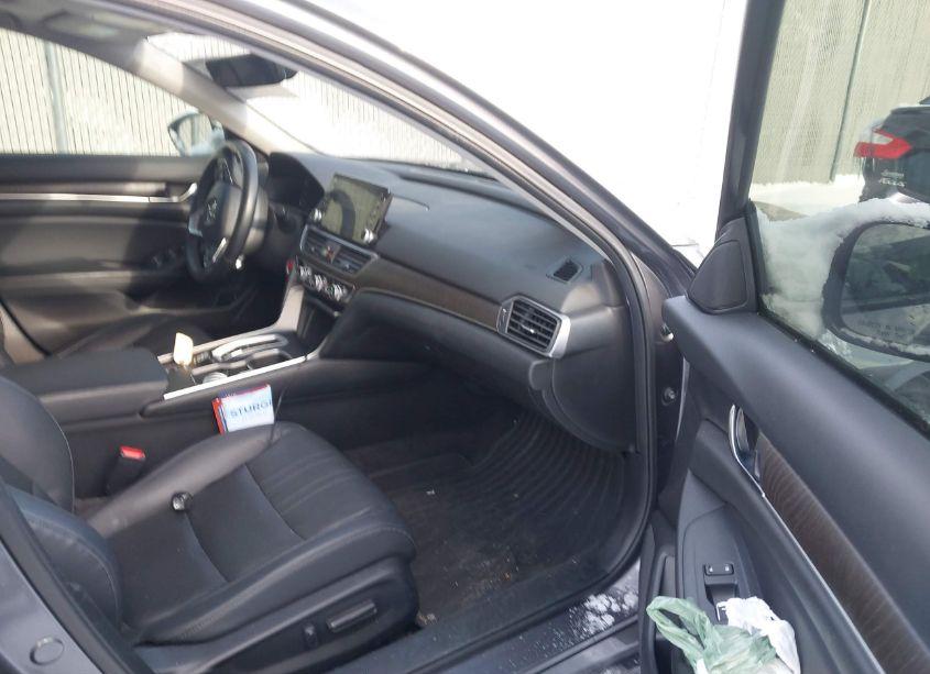 Photo 5 of 2018 Honda Accord HYBRID EX-L (VIN 1HGCV3F5XJA004945)