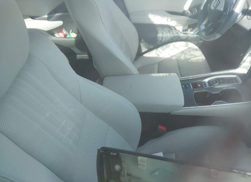 Photo 5 of 2019 Honda Accord HYBRID EX-L (VIN 1HGCV3F5XKA009032)