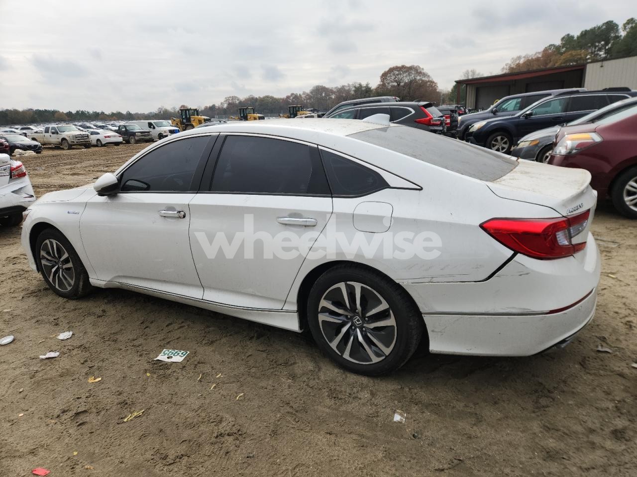Photo 2 of 2020 HONDA ACCORD TOURING HYBRID (VIN 1HGCV3F90LA007813)