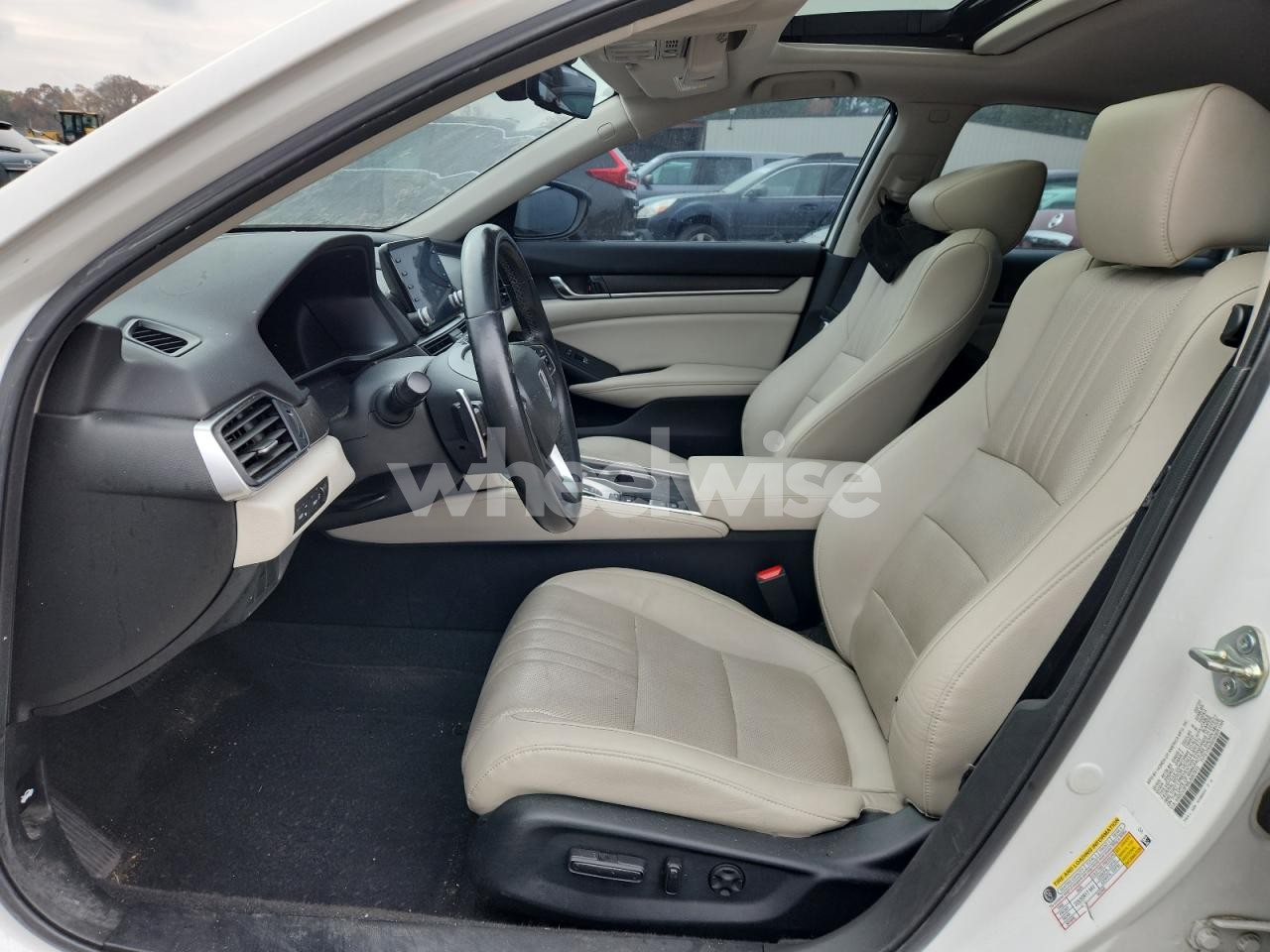 Photo 7 of 2020 HONDA ACCORD TOURING HYBRID (VIN 1HGCV3F90LA007813)