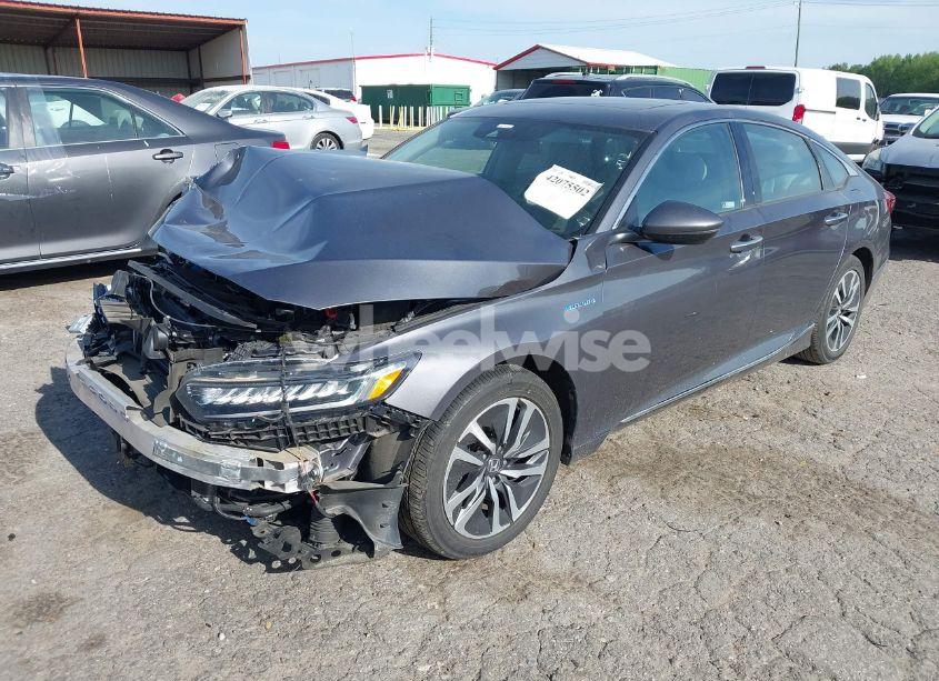 Photo 2 of 2020 Honda Accord HYBRID TOURING (VIN 1HGCV3F90LA013434)
