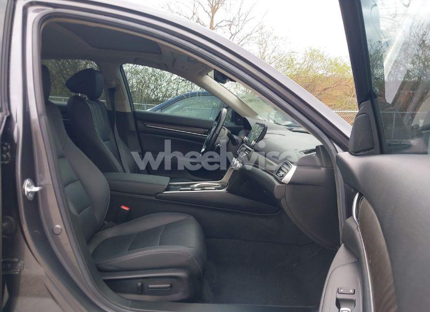 Photo 5 of 2021 Honda Accord HYBRID TOURING (VIN 1HGCV3F90MA001513)