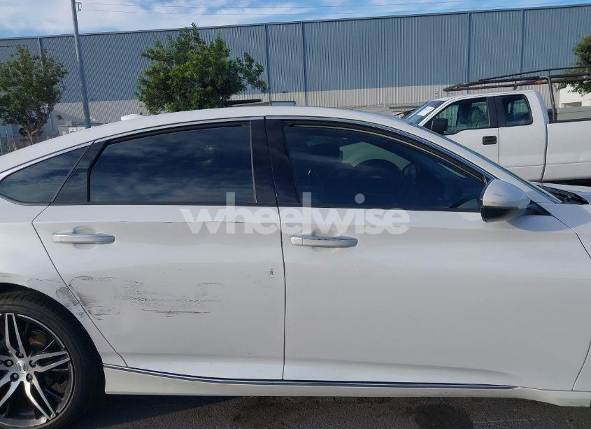 Photo 13 of 2022 Honda Accord HYBRID TOURING (VIN 1HGCV3F90NA009838)