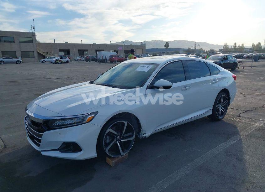 Photo 2 of 2022 Honda Accord HYBRID TOURING (VIN 1HGCV3F90NA009838)