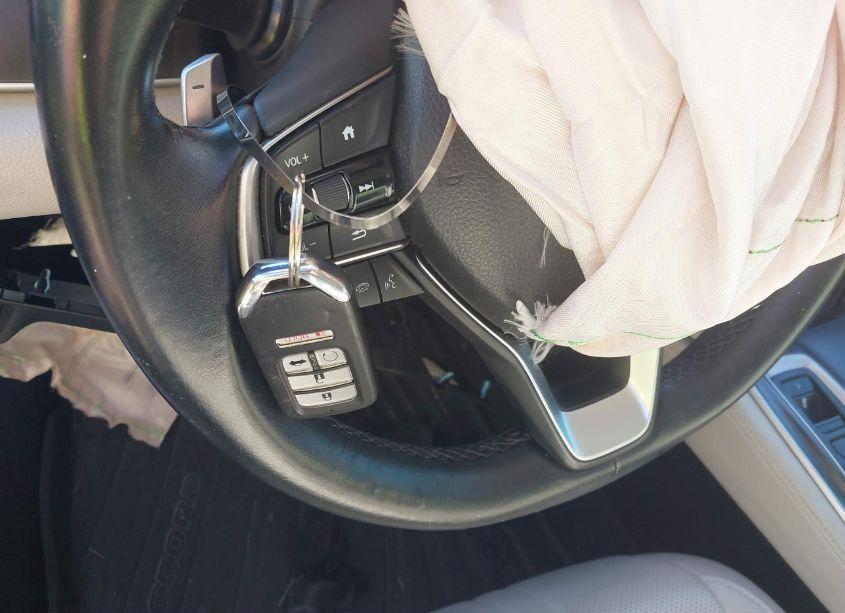 Photo 11 of 2018 Honda Accord HYBRID TOURING (VIN 1HGCV3F91JA014976)