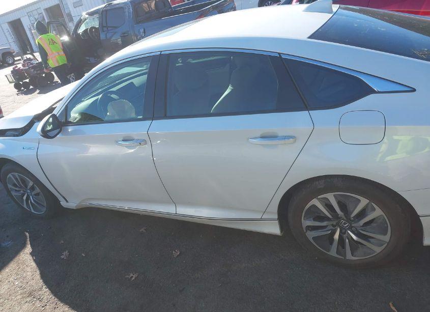 Photo 14 of 2018 Honda Accord HYBRID TOURING (VIN 1HGCV3F91JA014976)