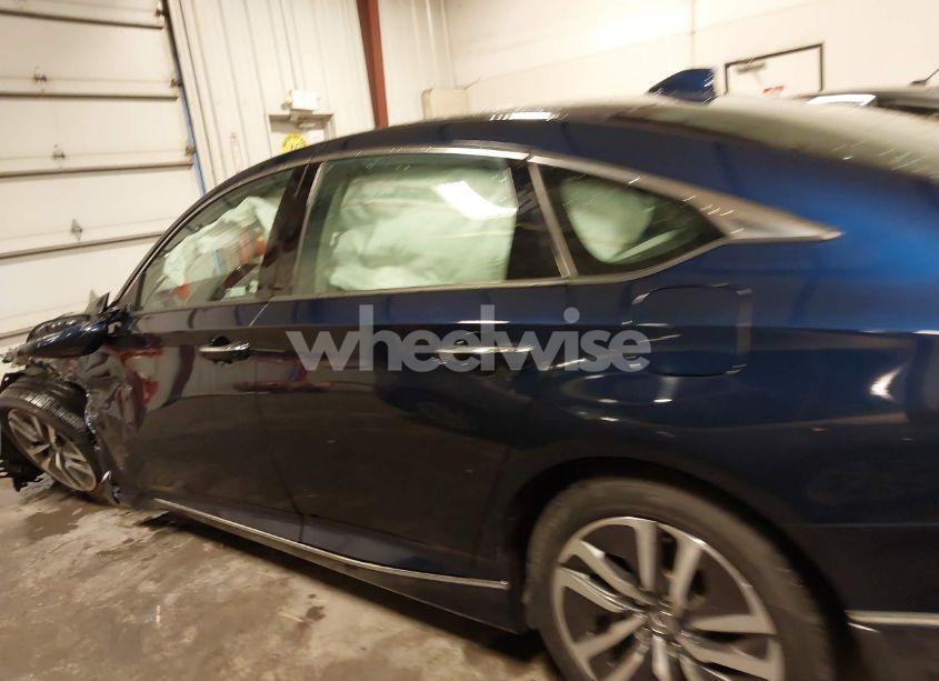 Photo 15 of 2019 Honda Accord HYBRID TOURING (VIN 1HGCV3F92KA005107)