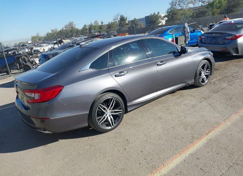 Photo 4 of 2022 Honda Accord HYBRID TOURING (VIN 1HGCV3F93NA015472)
