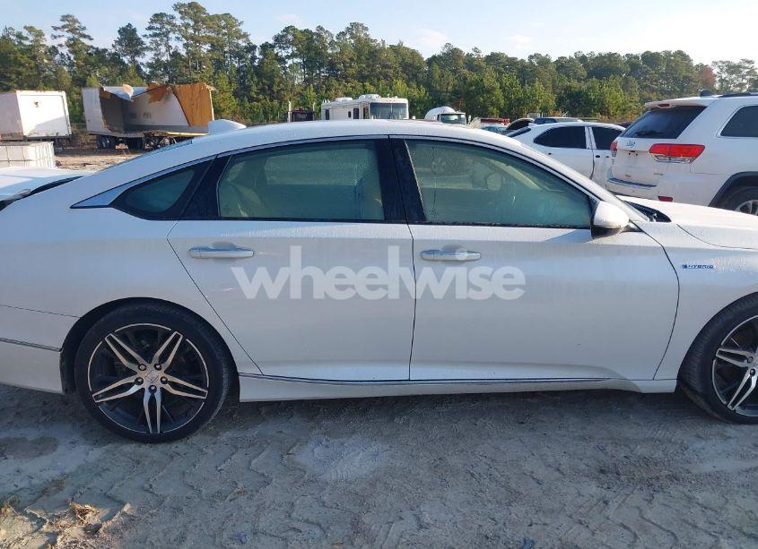 Photo 13 of 2022 Honda Accord HYBRID TOURING (VIN 1HGCV3F94NA000205)