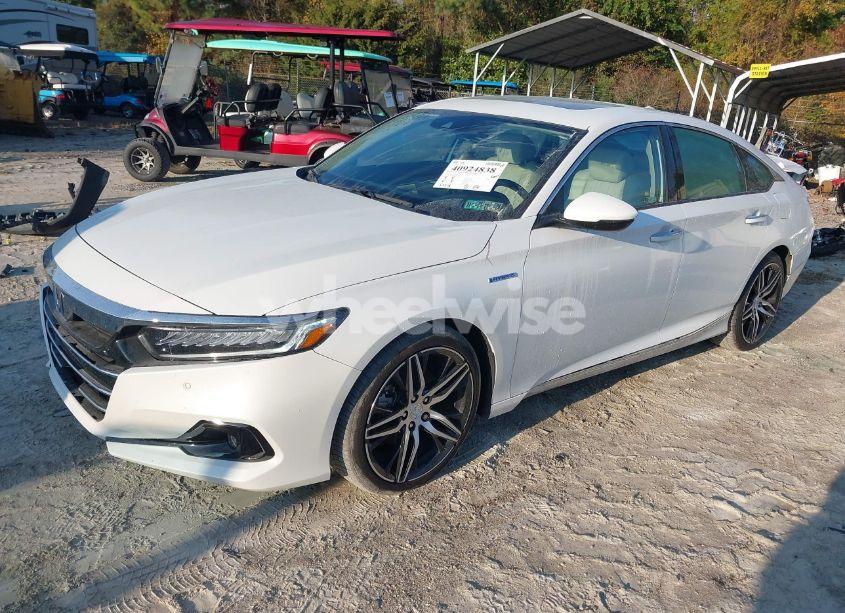 Photo 2 of 2022 Honda Accord HYBRID TOURING (VIN 1HGCV3F94NA000205)