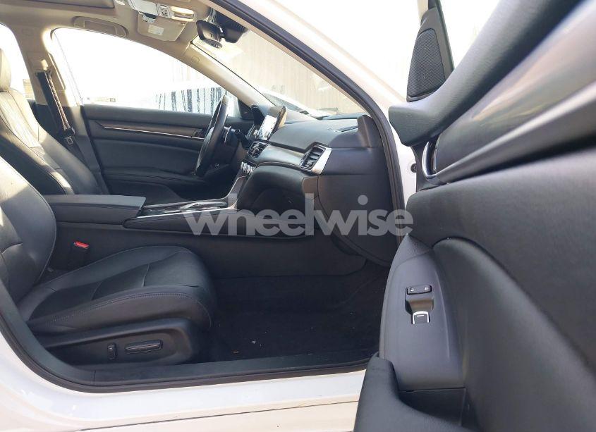 Photo 5 of 2019 Honda Accord HYBRID TOURING (VIN 1HGCV3F95KA000242)