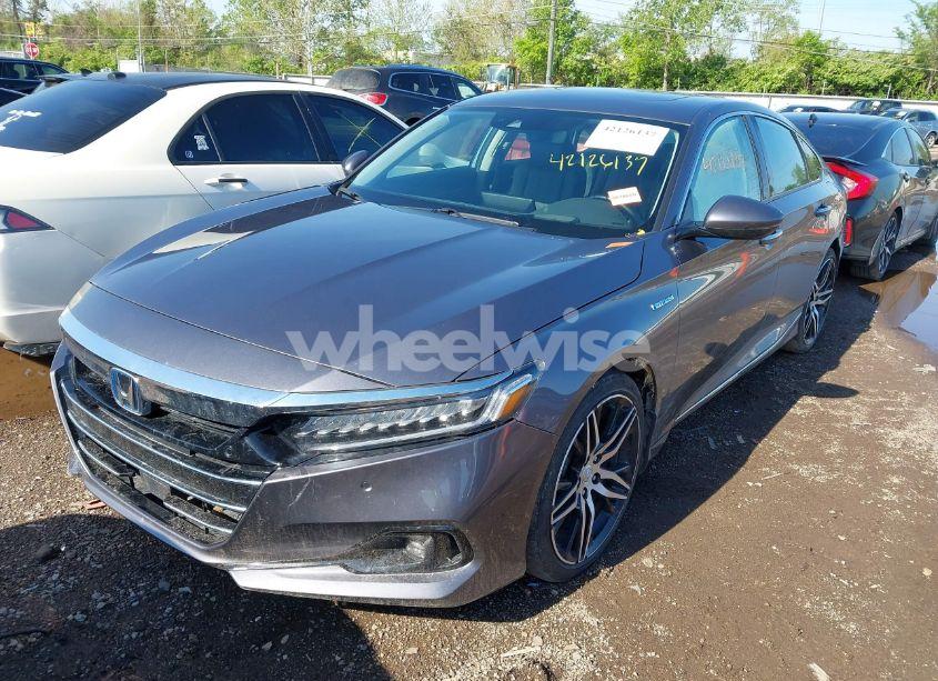 Photo 2 of 2021 Honda Accord HYBRID TOURING (VIN 1HGCV3F96MA018350)