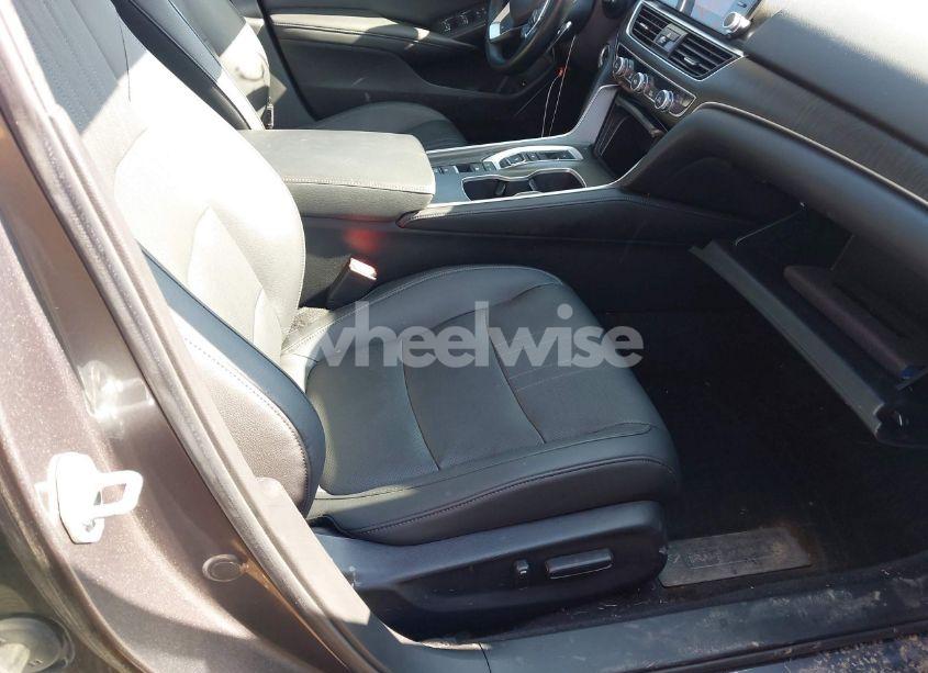 Photo 5 of 2021 Honda Accord HYBRID TOURING (VIN 1HGCV3F96MA018350)