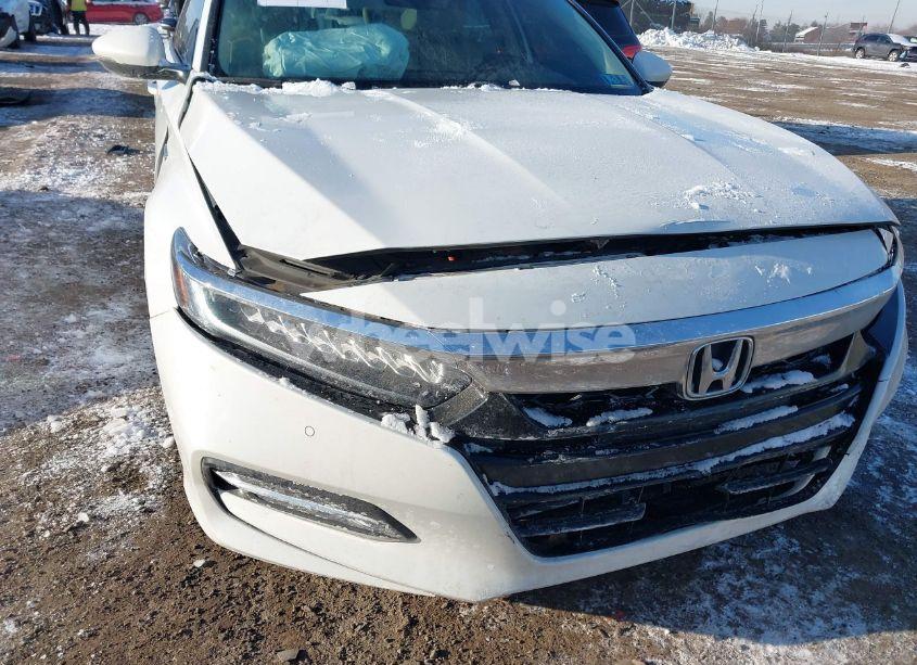 Photo 6 of 2018 Honda Accord HYBRID TOURING (VIN 1HGCV3F97JA002329)