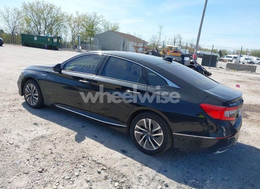 Photo 3 of 2018 Honda Accord HYBRID TOURING (VIN 1HGCV3F98JA008107)