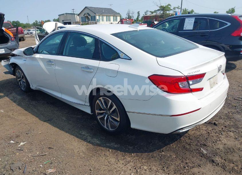 Photo 3 of 2019 Honda Accord HYBRID TOURING (VIN 1HGCV3F98KA001286)