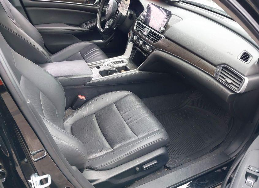 Photo 5 of 2022 Honda Accord HYBRID TOURING (VIN 1HGCV3F99NA009045)