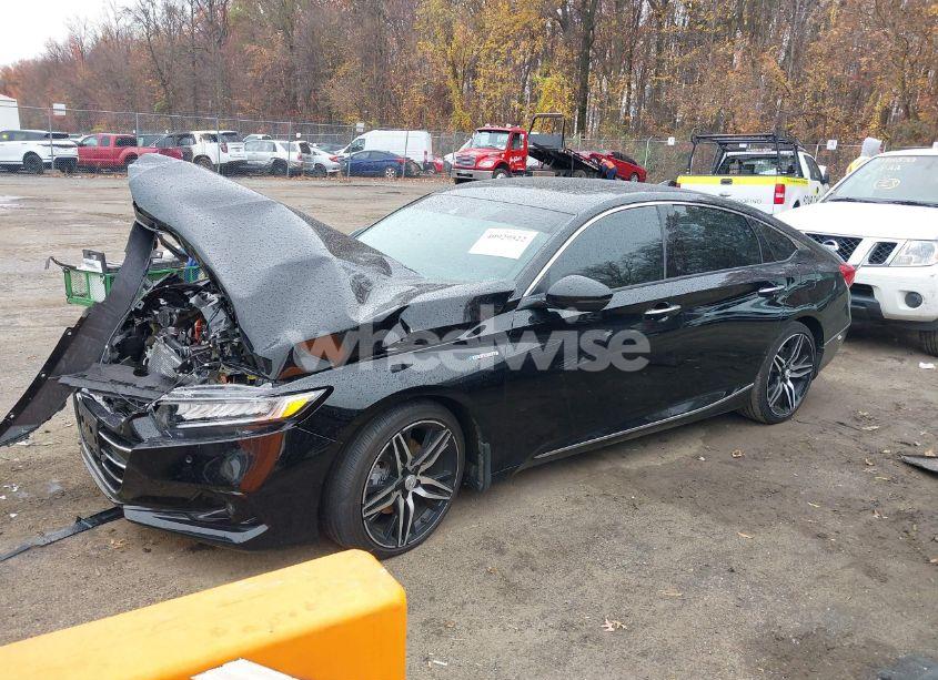 Photo 2 of 2022 Honda Accord HYBRID TOURING (VIN 1HGCV3F99NA040196)