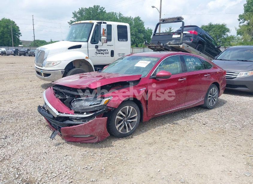 Photo 2 of 2018 Honda Accord HYBRID TOURING (VIN 1HGCV3F9XJA006584)