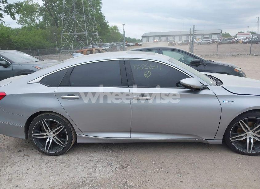 Photo 13 of 2022 Honda Accord HYBRID TOURING (VIN 1HGCV3F9XNA006641)